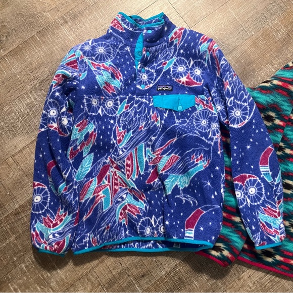 (2) Patagonia Synchilla Fleece Printed Pullovers wild desert & harvest moon - Picture 3 of 4